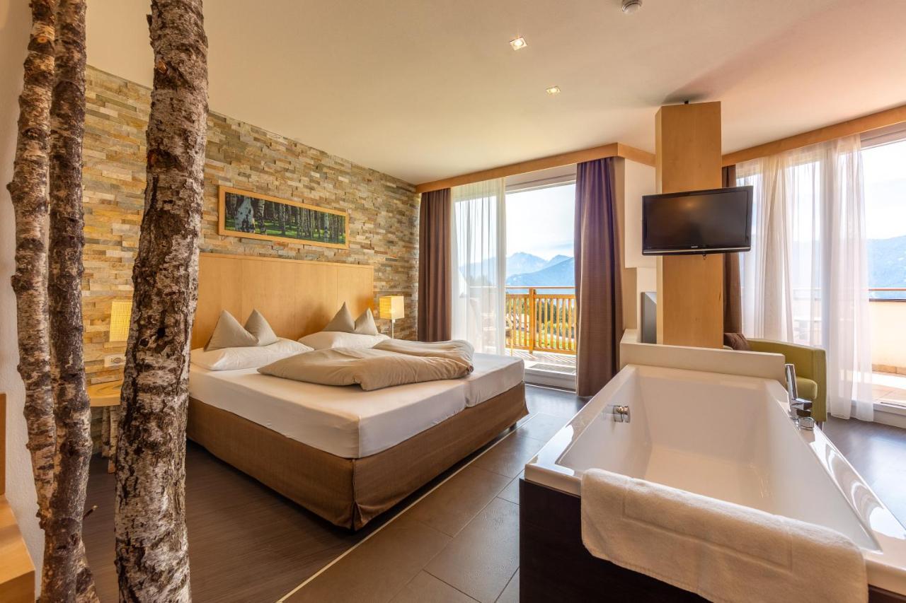 Hotel Amaten Brunico Eksteriør bilde