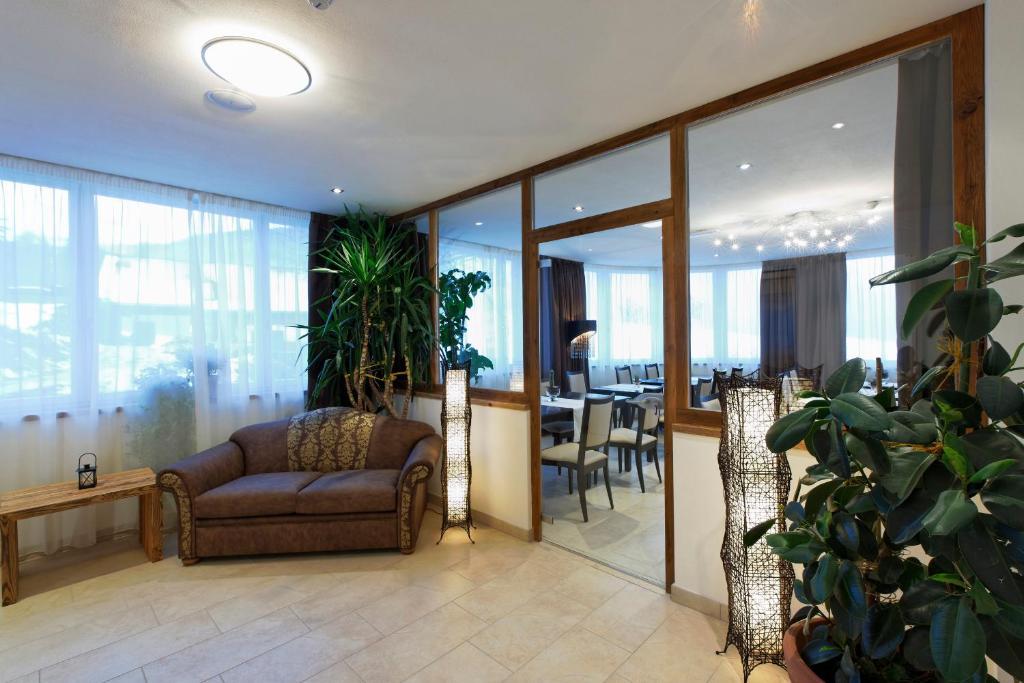 Hotel Amaten Brunico Eksteriør bilde