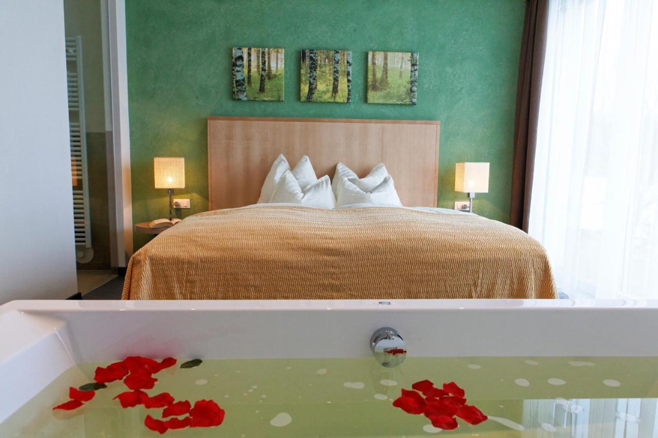 Hotel Amaten Brunico Eksteriør bilde